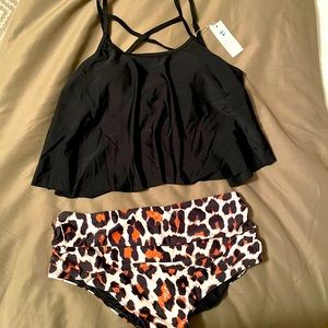 Black and Leopard print XL 2 piece tankini swimsuit from Beachsissi.